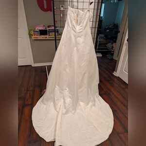 Merry Max  White Wedding Dress Size 14